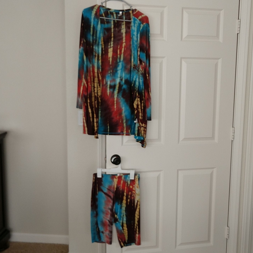 Tie dye 2 piece outfit with shorts